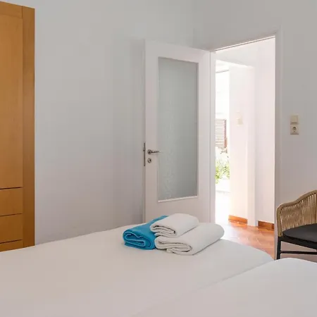 Hermes Front Apartamento Stalós