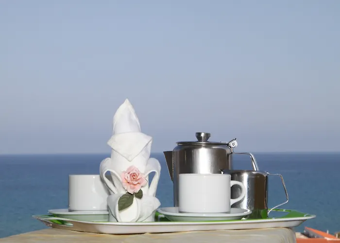 Hermes Front Апартаменти *