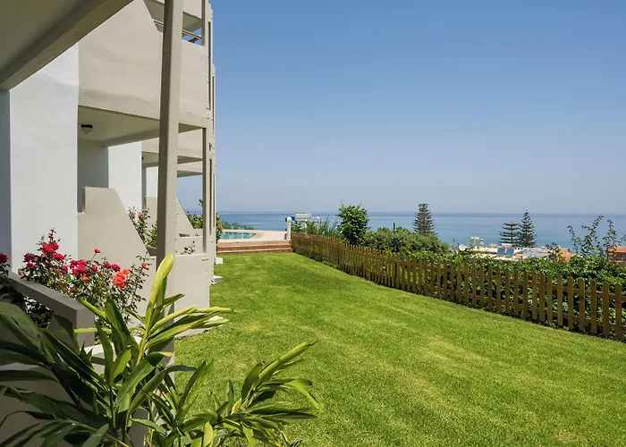 Hermes Front Апартаменти Сталос