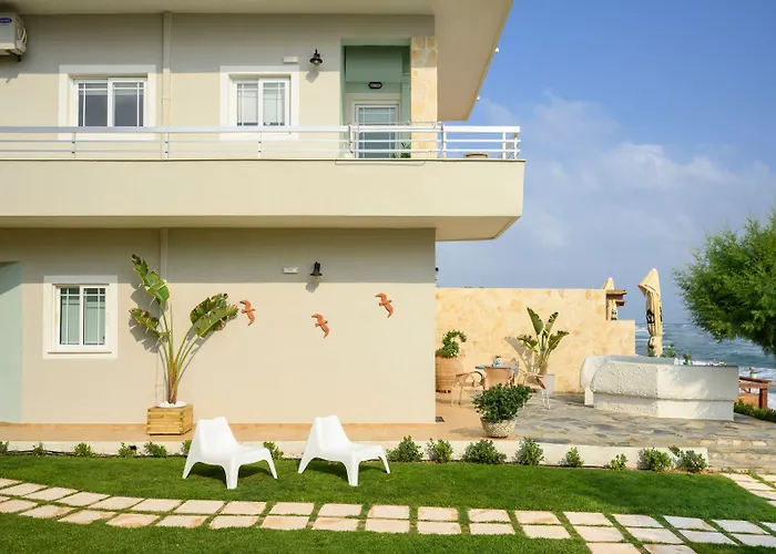 Hermes Front Apartment Stalós